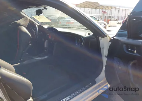 2013 Scion Fr-S из США, поврежденный, VIN JF1ZNAA1XD2731816